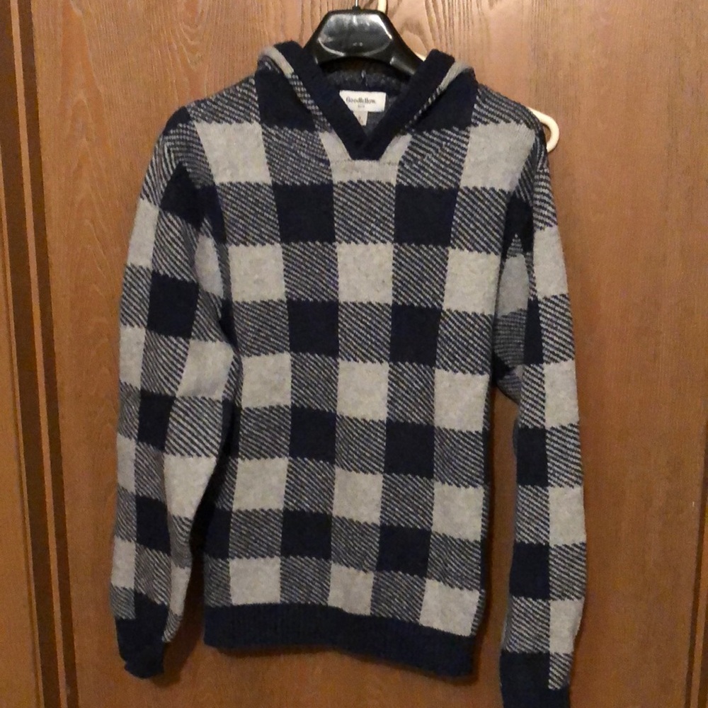 Navy gray plaid goodfellow sweater size small